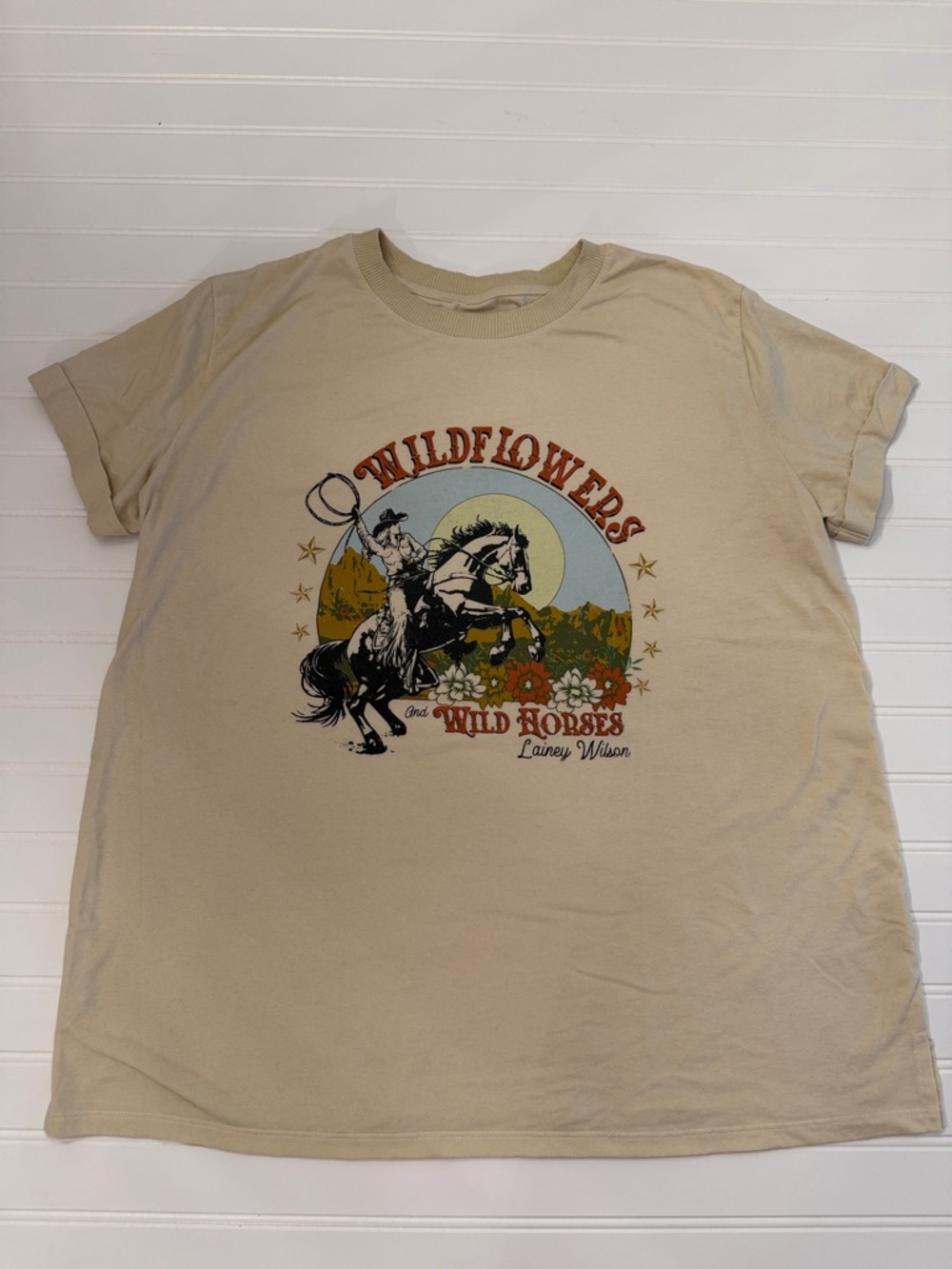 Lainey Wilson Wildflowers Graphic Tee - Beige Size L Country Western